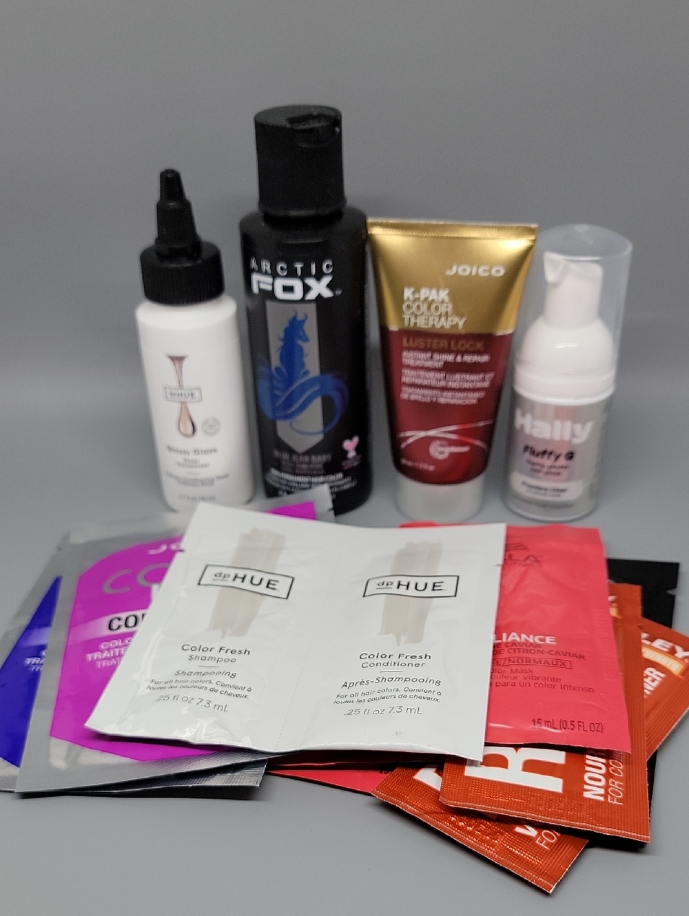 Color Hair Sampler Including 4 Travel Sizes & 10 Packets